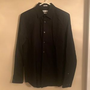 Mens Calvin Klein slim fit black button down shirt black size small. 100% cotton